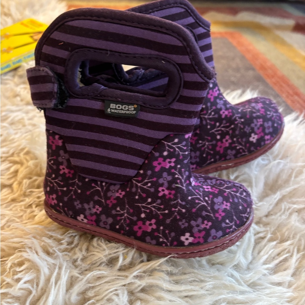 Bogs Kids' Purple Floral Rain Boots